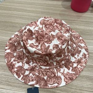A&F Bucket Hat